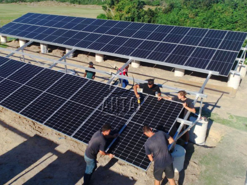 Antaisolar suministró estanterías solares a una planta solar en Sudáfrica